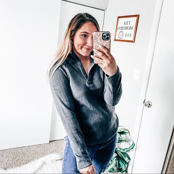 Columbia Tops - Columbia button snap pullover